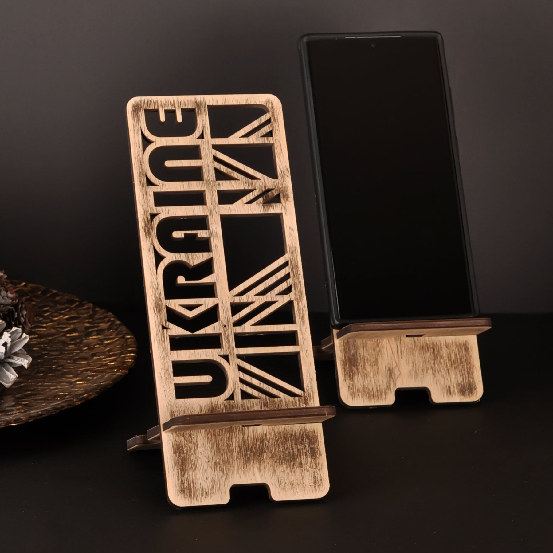 Дерев'яна підставка під телефон PT41